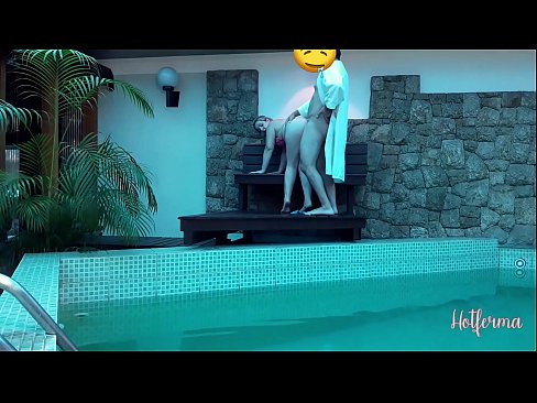 ❤️ Le patron invite la femme de chambre à la piscine, mais n'a pas pu résister à une chaude ❤❌ Vidéo de baise at fr.muitohentai.ru ❌️❤
