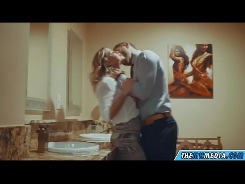 ❤️ Quand une blonde plantureuse vous séduit dans des toilettes publiques. ❤❌ Vidéo de baise at fr.muitohentai.ru ❌️❤